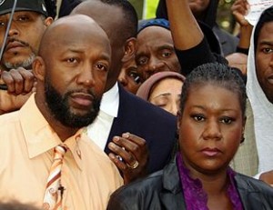 Trayvon Martin's father and mother. (David Shankbone: Wikimedia Commons)